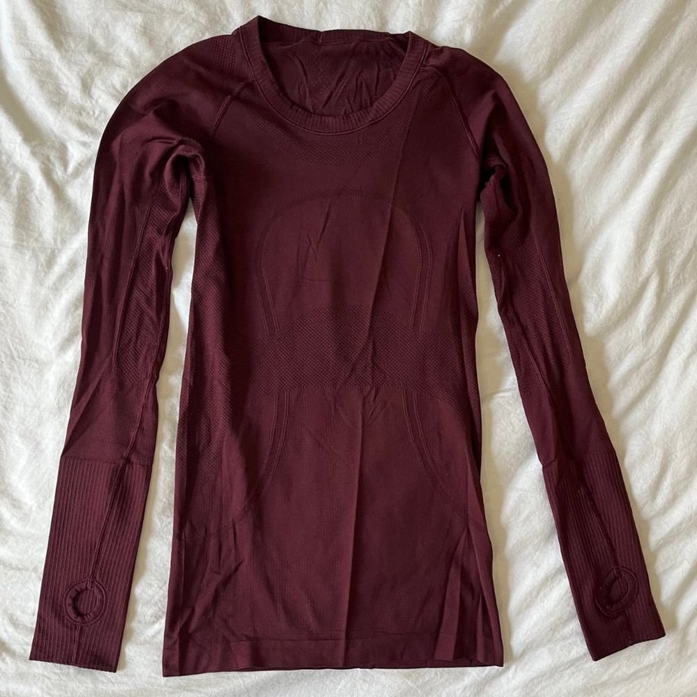 Lululemon Swiftly Tech Long-Sleeve Shirt (size 2)